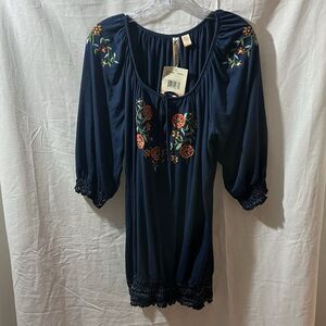 New Eyeshadow Blue Floral Embroidery Women’s Size 2X.